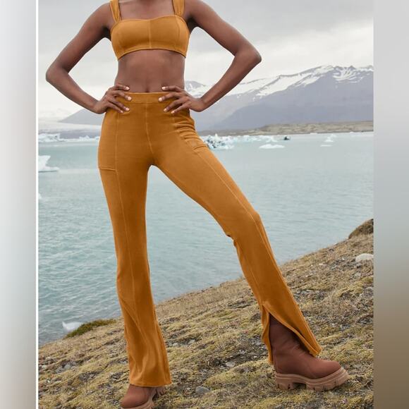 ALO Yoga Pants - ALO Yoga Micro Corduroy High-Waist Winter Break Flare Pants Toffee Brown Size S?